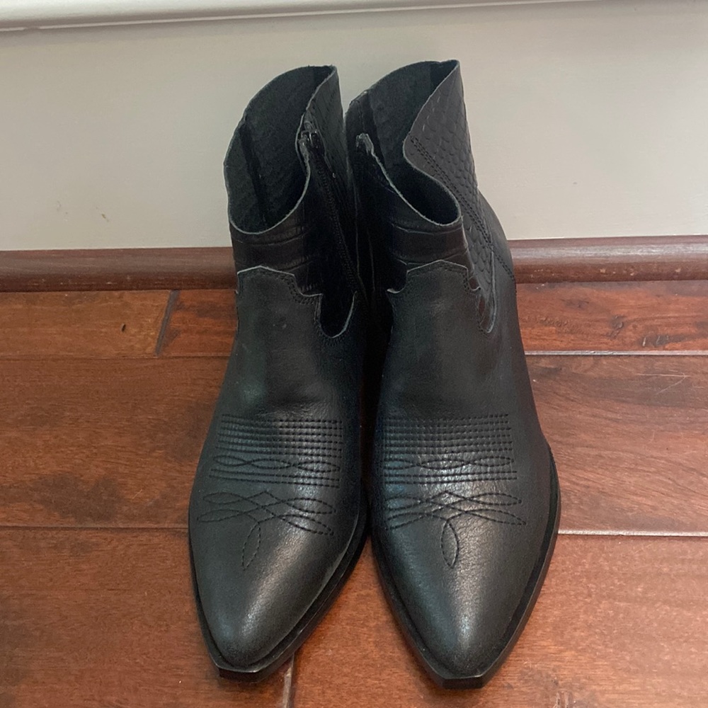 Gianni Bini low cut boots.